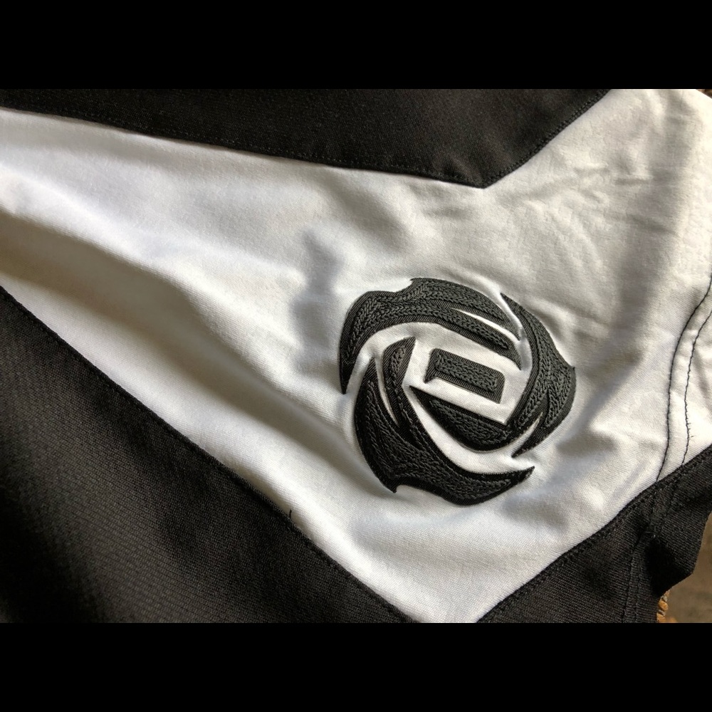 Adidas Derrick Rose shorts